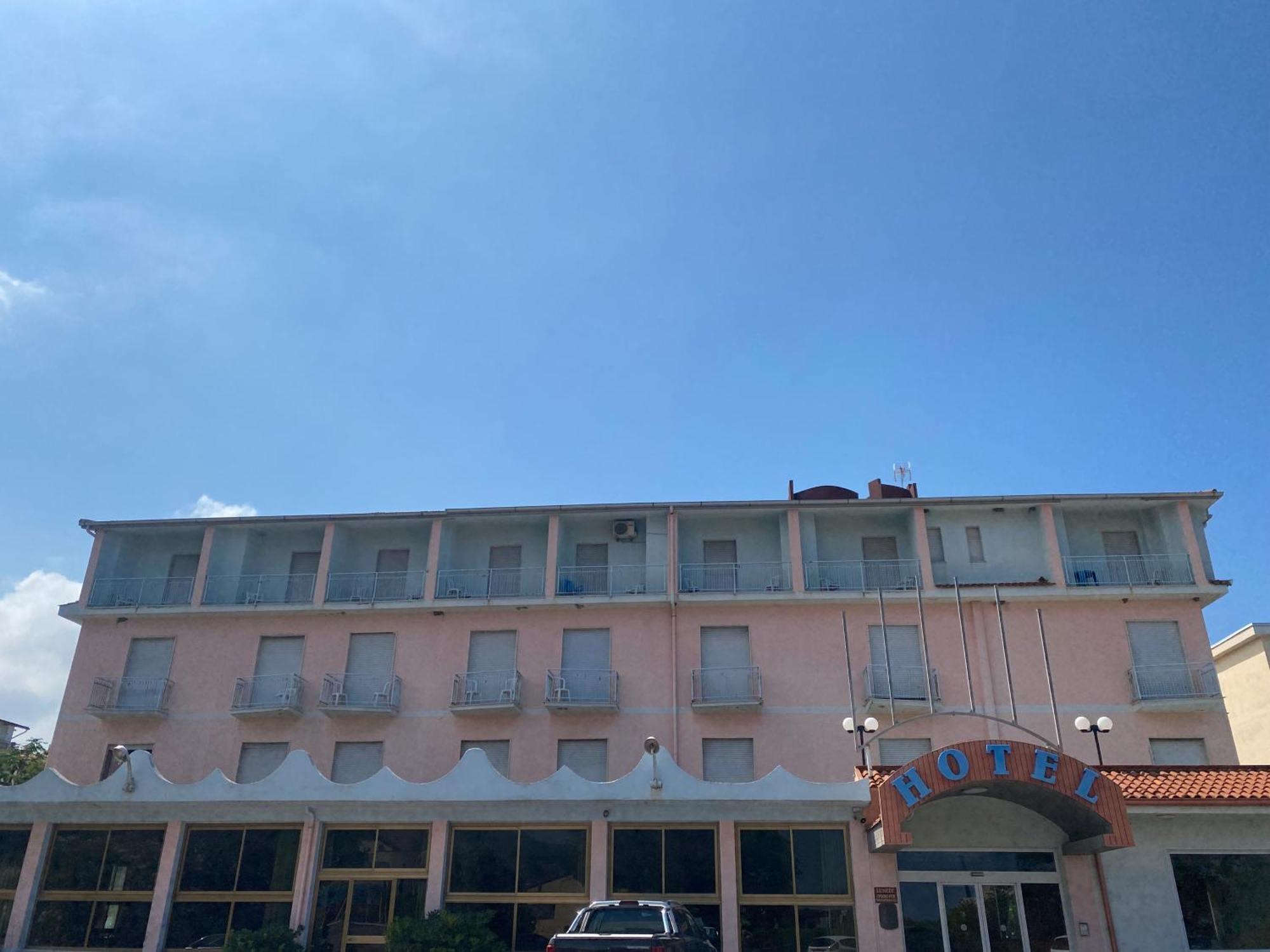 Al Torrione Bed & Breakfast Campora San Giovanni Exterior foto